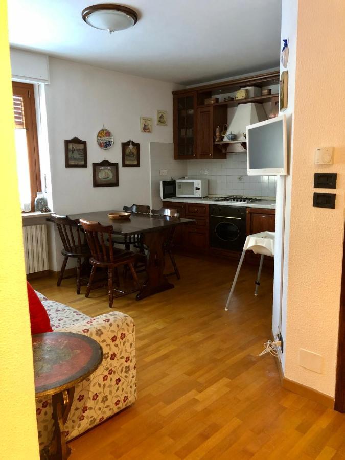 Elegante Appartamento In Centro A Bardonecchia Exteriör bild