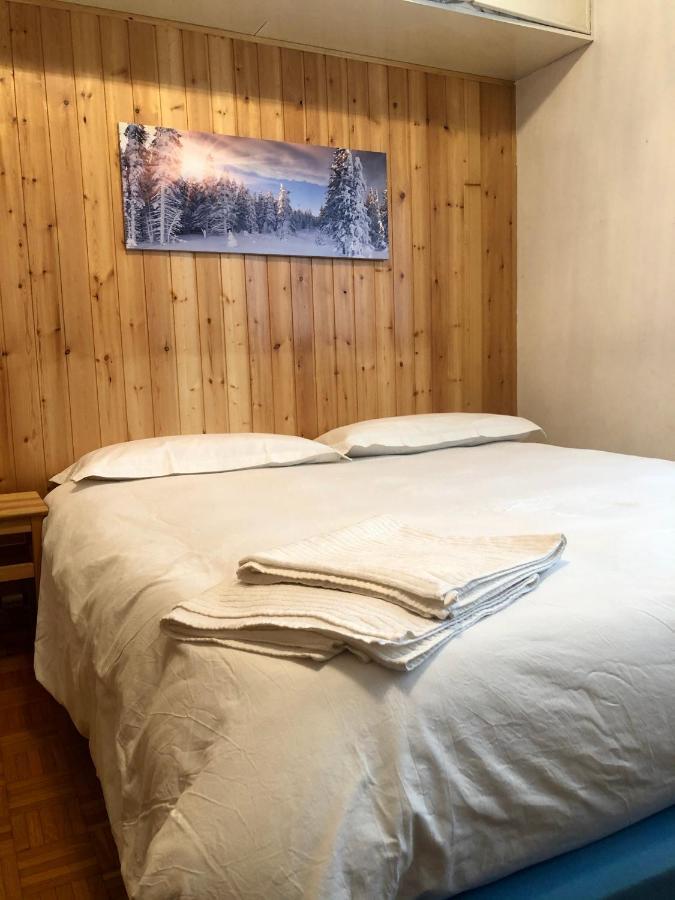 Elegante Appartamento In Centro A Bardonecchia Exteriör bild